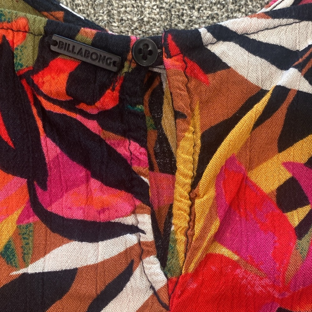 Billabong Dress Size Small. New Condition, Never Worn! - Picture 7 of 12